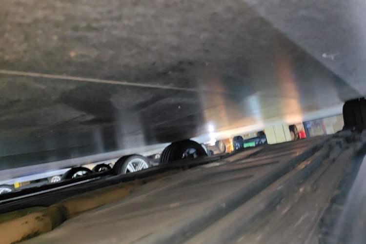 Used Mercedes-Benz E-Class 2016 E 200 L Right Side Sill