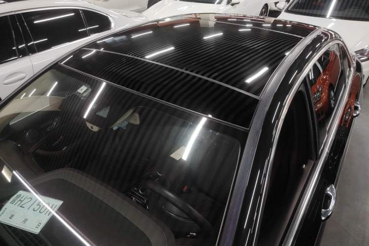 Used Mercedes-Benz E-Class 2016 E 300 L Stylish Model Roof