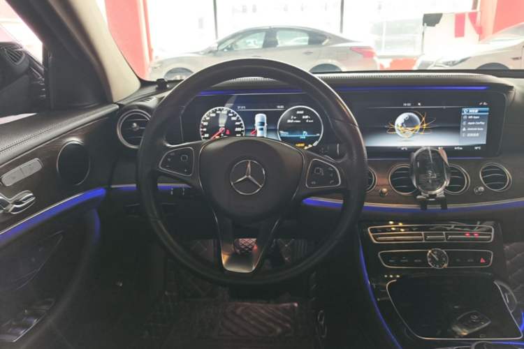 Used Mercedes-Benz E-Class 2016 E 300 L Stylish Model Steering Wheel