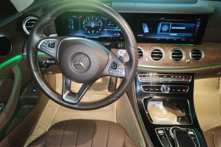 Used Mercedes-Benz E-Class 2016 E 300 L Stylish Model Steering Wheel