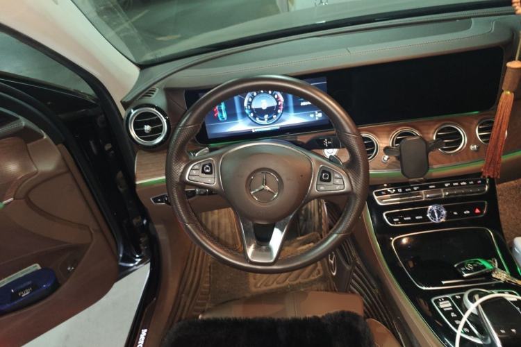 Used Mercedes-Benz E-Class 2016 E 200 L Steering Wheel