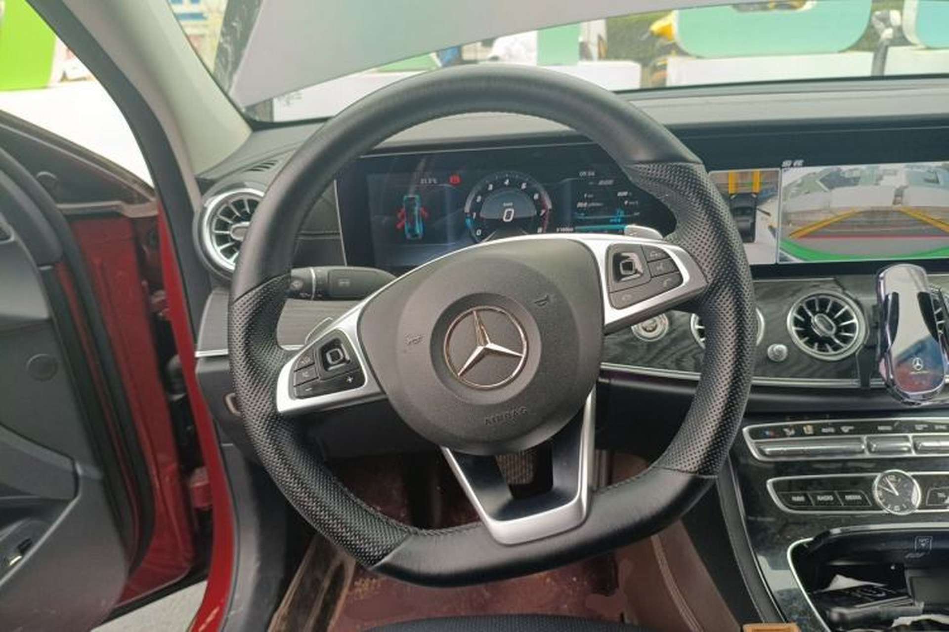 Used Mercedes-Benz E-Class 2016 E 300 L Sporty and Stylish Model Steering Wheel