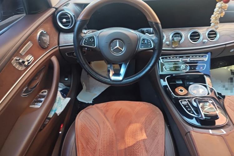 Used Mercedes-Benz E-Class 2016 E 300 L Stylish Model Steering Wheel