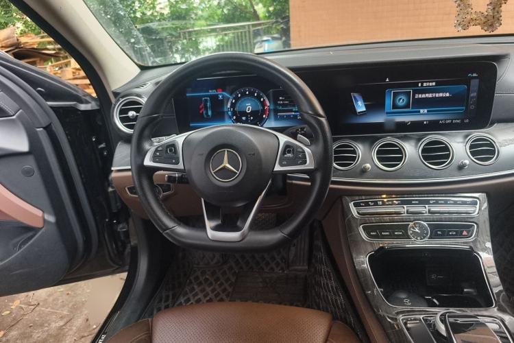 Used Mercedes-Benz E-Class 2016 E 200 L Sport Edition Steering Wheel