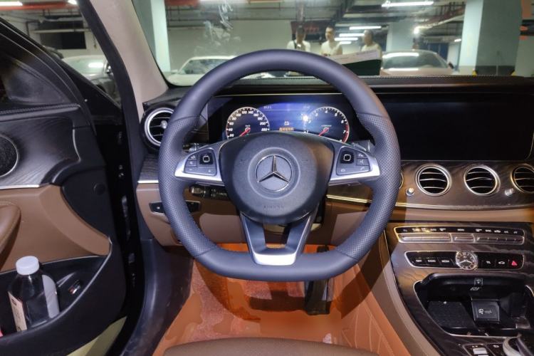 Used Mercedes-Benz E-Class 2016 E 200 L Sport Edition Steering Wheel