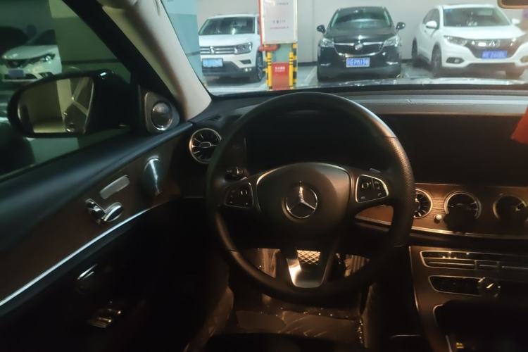 Used Mercedes-Benz E-Class 2016 E 200 L Steering Wheel