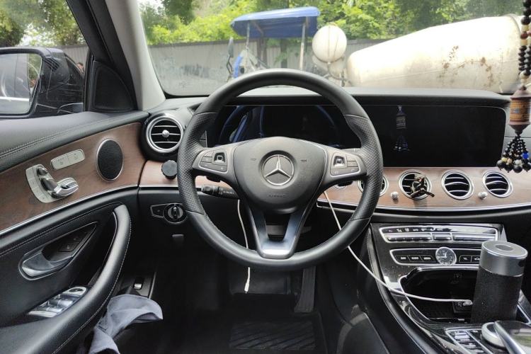 Used Mercedes-Benz E-Class 2016 E 300 L Stylish Model Steering Wheel