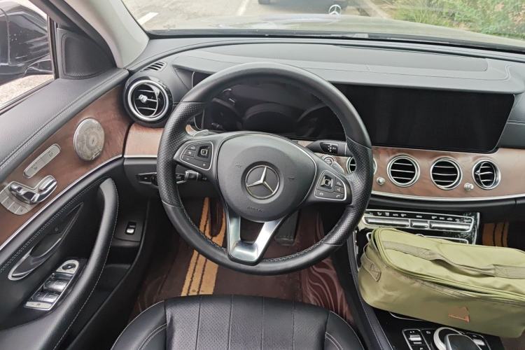 Used Mercedes-Benz E-Class 2016 E 300 L Stylish Model Steering Wheel