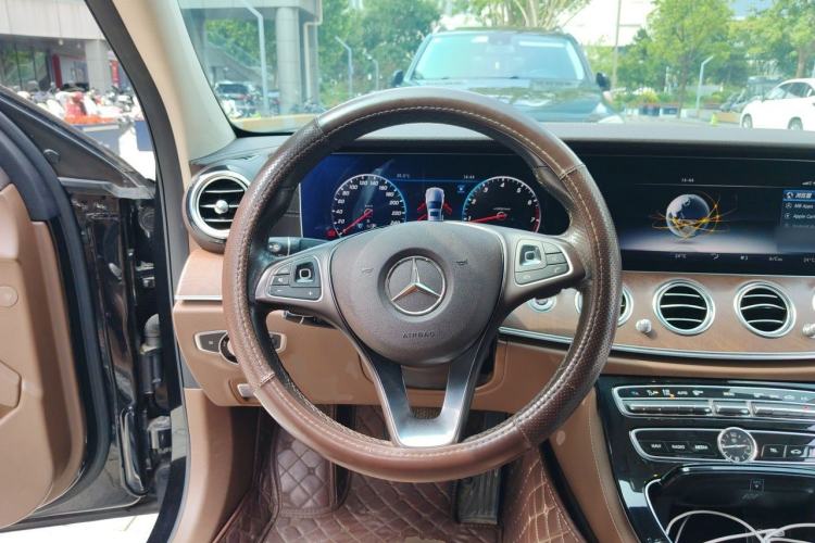 Used Mercedes-Benz E-Class 2016 E 300 L Stylish Model Steering Wheel