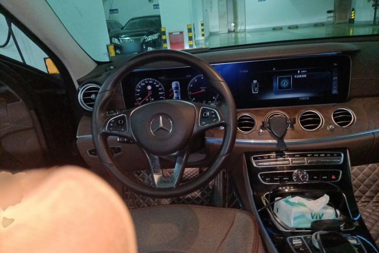 Used Mercedes-Benz E-Class 2016 E 200 L Steering Wheel