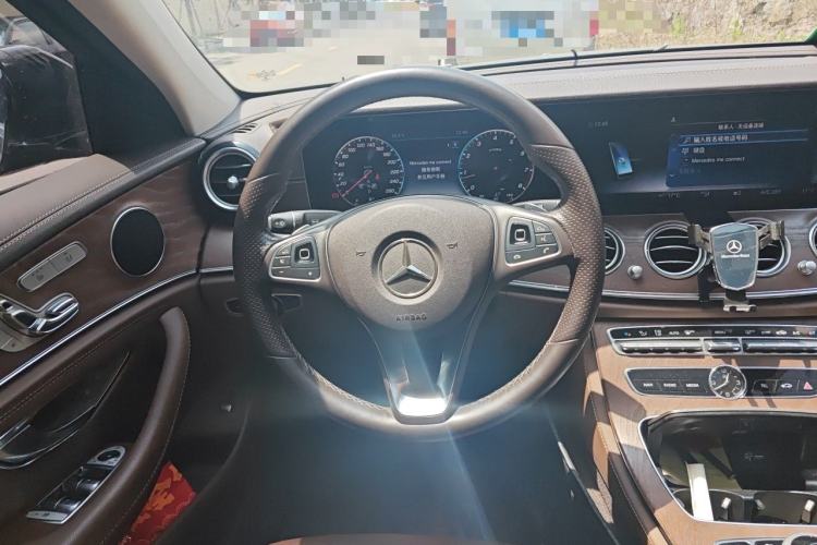 Used Mercedes-Benz E-Class 2016 E 300 L Stylish Model Steering Wheel