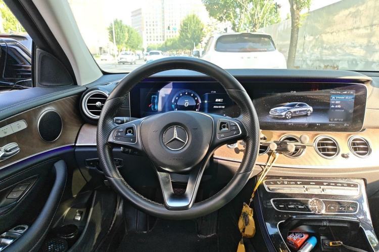 Used Mercedes-Benz E-Class 2016 E 300 L Stylish Model Steering Wheel