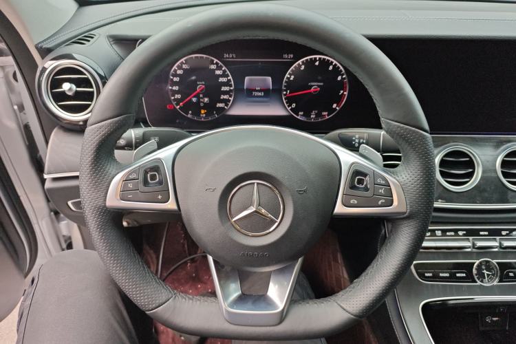 Used Mercedes-Benz E-Class 2016 E 200 L Sport Edition Steering Wheel