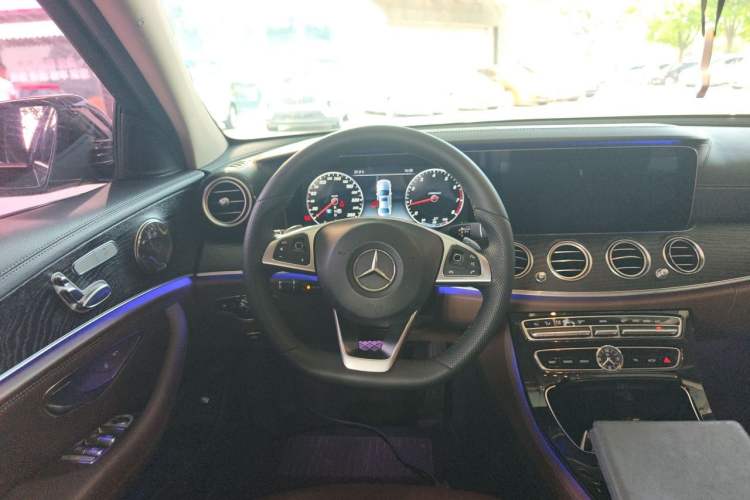 Used Mercedes-Benz E-Class 2016 E 200 L Sport Edition Steering Wheel