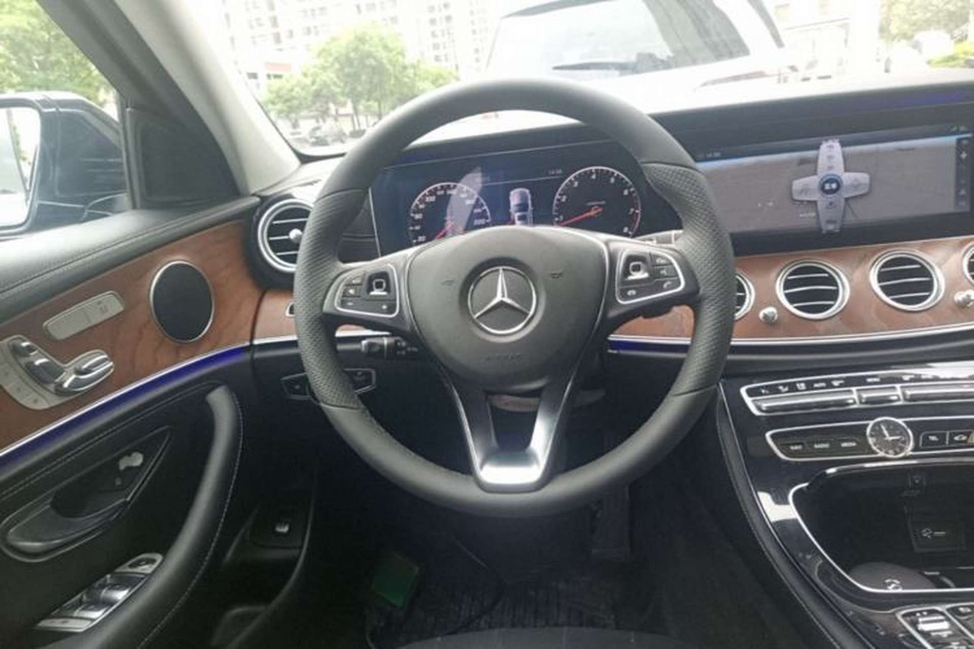 Used Mercedes-Benz E-Class 2016 E 200 L Steering Wheel