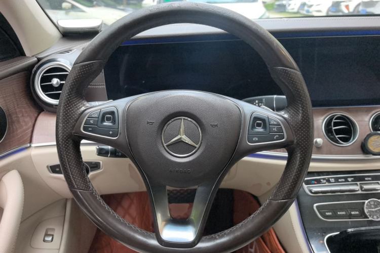 Used Mercedes-Benz E-Class 2016 E 300 L Luxury Model Steering Wheel