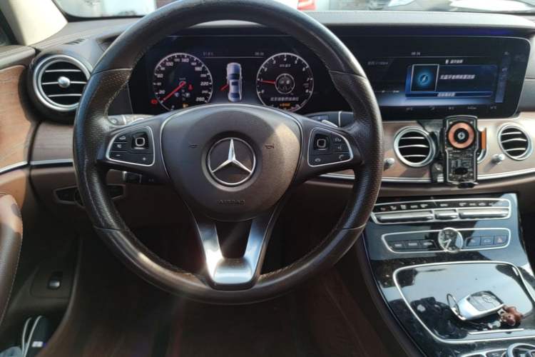 Used Mercedes-Benz E-Class 2016 E 200 L Steering Wheel