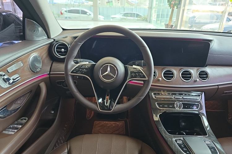 Used Mercedes-Benz E-Class 2016 E 300 L Luxury Model Steering Wheel
