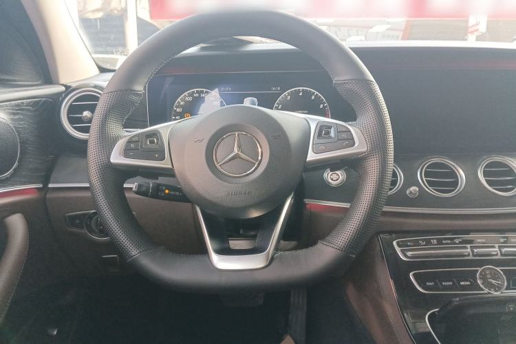 Used Mercedes-Benz E-Class 2016 E 200 L Sport Edition Steering Wheel