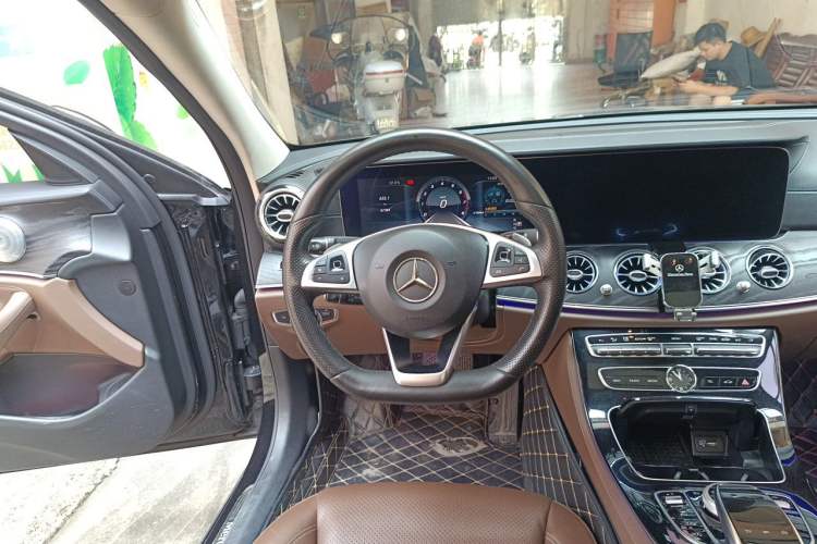 Used Mercedes-Benz E-Class 2016 E 300 L Sporty and Stylish Model Steering Wheel
