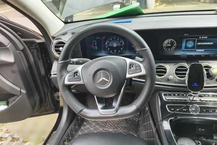 Used Mercedes-Benz E-Class 2016 E 300 L Sport Luxury Model Steering Wheel