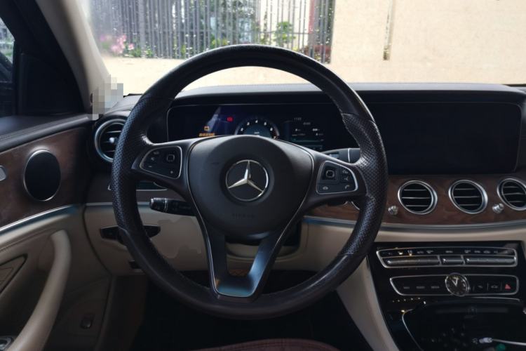 Used Mercedes-Benz E-Class 2016 E 300 L Luxury Model Steering Wheel
