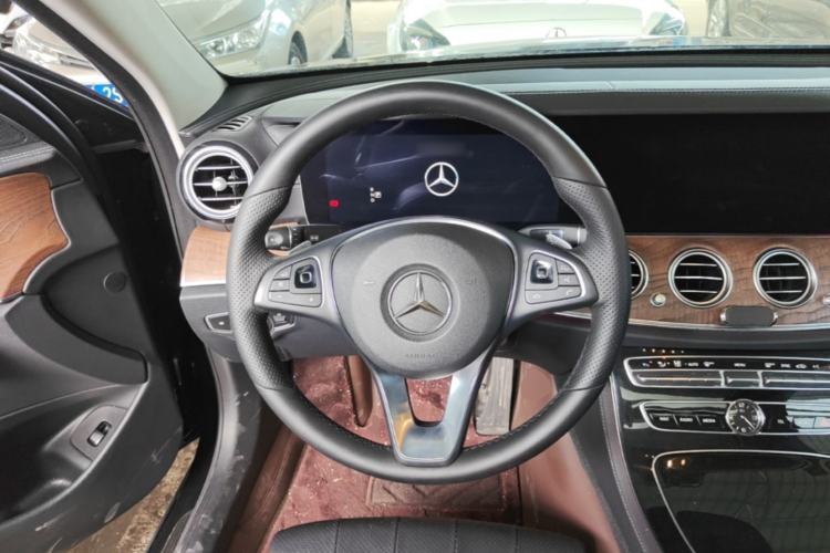 Used Mercedes-Benz E-Class 2016 E 200 L Steering Wheel