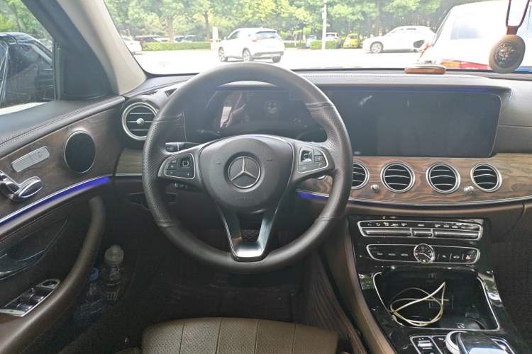 Used Mercedes-Benz E-Class 2016 E 200 L Steering Wheel