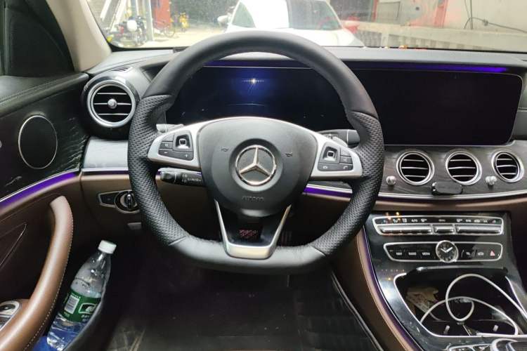 Used Mercedes-Benz E-Class 2016 E 200 L Sport Edition Steering Wheel