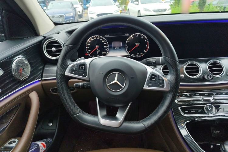Used Mercedes-Benz E-Class 2016 E 200 L Sport Edition Steering Wheel
