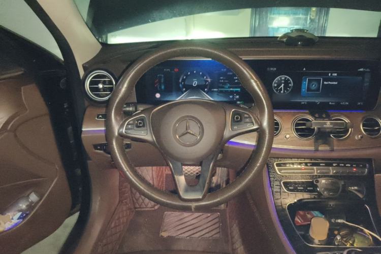Used Mercedes-Benz E-Class 2016 E 300 L Luxury Model Steering Wheel