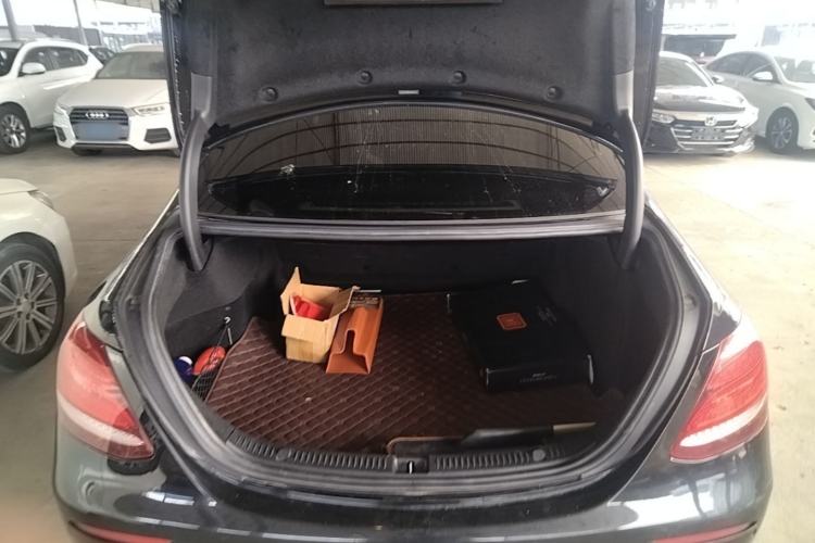 Used Mercedes-Benz E-Class 2016 E 200 L Trunk