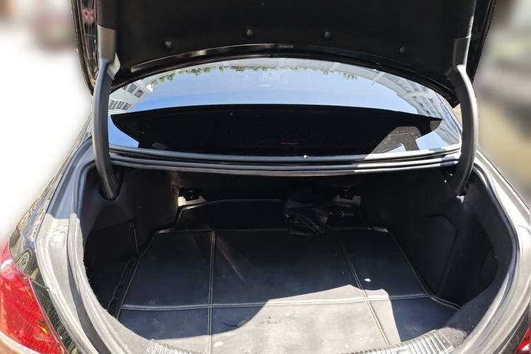 Used Mercedes-Benz E-Class 2016 E 300 L Luxury Model Trunk