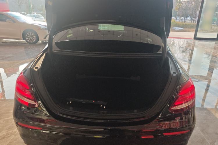 Used Mercedes-Benz E-Class 2016 E 300 L Stylish Model Trunk