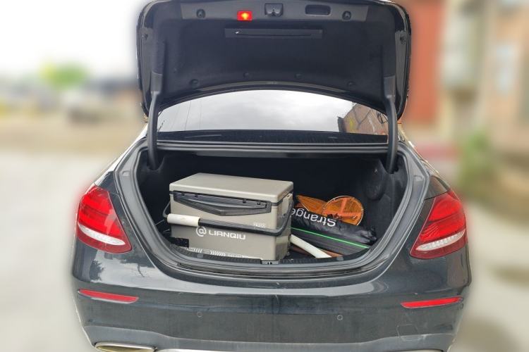 Used Mercedes-Benz E-Class 2016 E 200 L Sport Edition Trunk