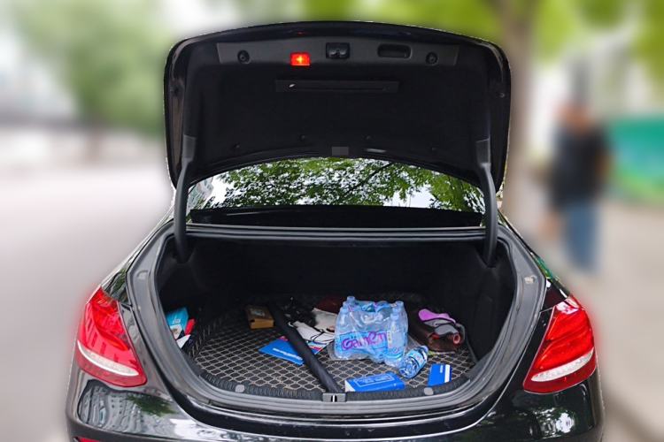 Used Mercedes-Benz E-Class 2016 E 200 L Trunk