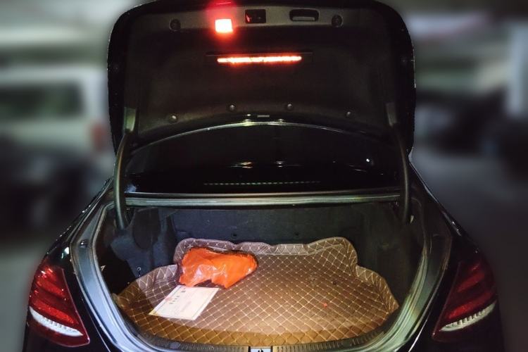 Used Mercedes-Benz E-Class 2016 E 200 L Trunk