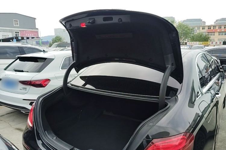 Used Mercedes-Benz E-Class 2016 E 300 L Sporty and Stylish Model Trunk