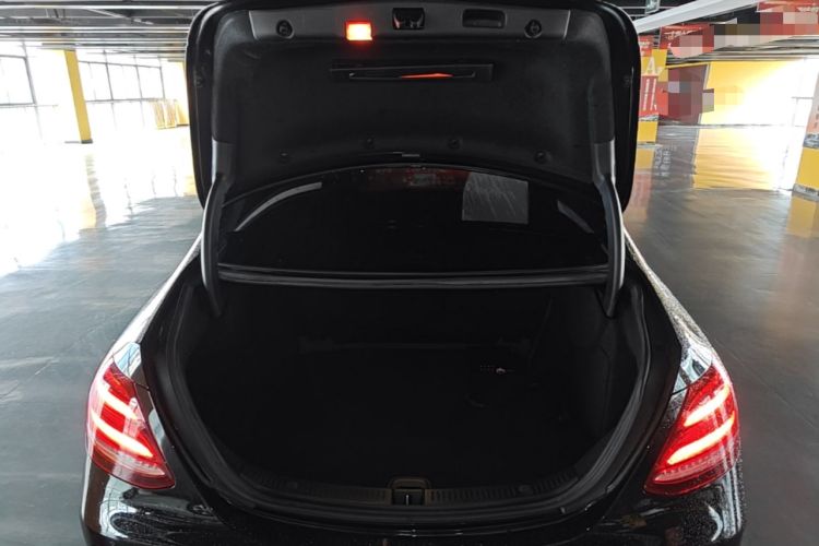 Used Mercedes-Benz E-Class 2016 E 200 L Trunk