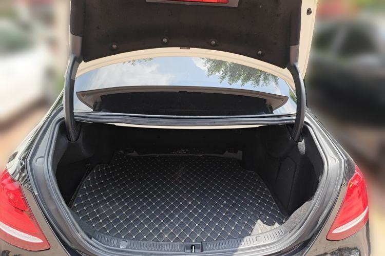 Used Mercedes-Benz E-Class 2016 E 200 L Sport Edition Trunk