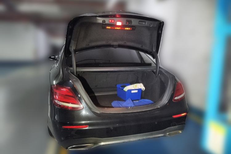Used Mercedes-Benz E-Class 2016 E 200 L Sport Edition Trunk