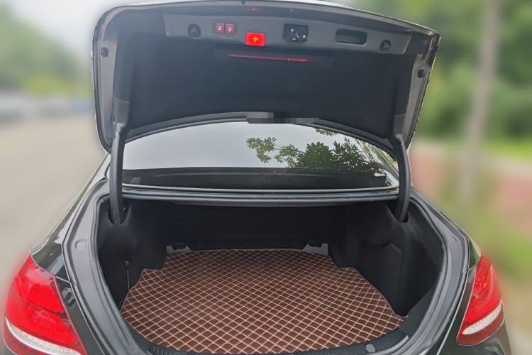 Used Mercedes-Benz E-Class 2016 E 300 L Stylish Model Trunk
