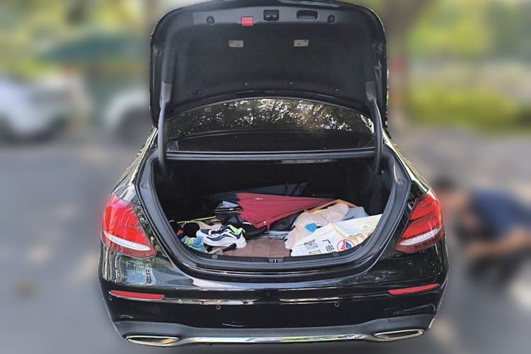 Used Mercedes-Benz E-Class 2016 E 200 L Sport Edition Trunk