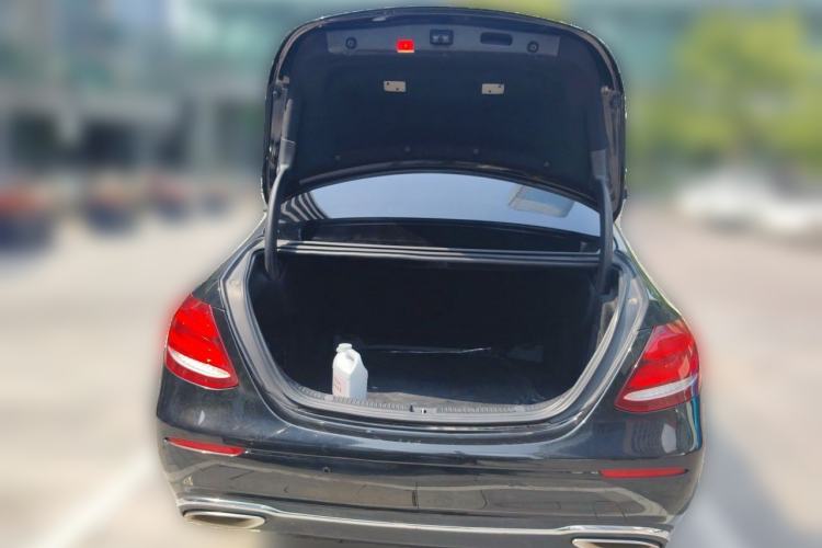 Used Mercedes-Benz E-Class 2016 E 300 L Stylish Model Trunk