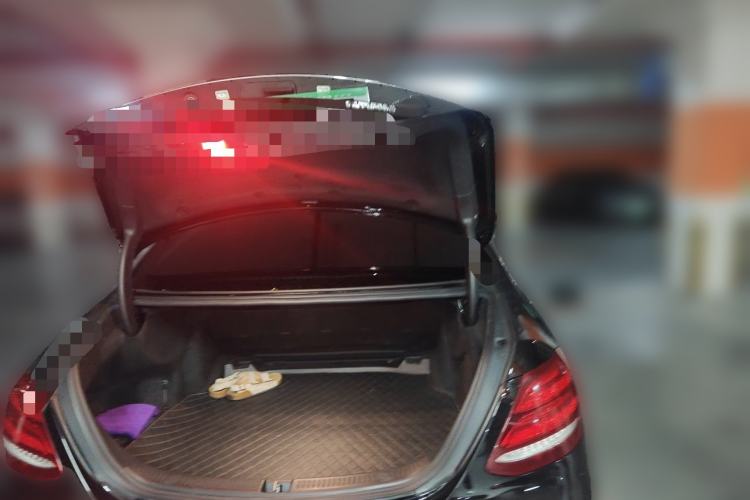 Used Mercedes-Benz E-Class 2016 E 200 L Trunk
