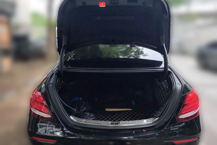 Used Mercedes-Benz E-Class 2016 E 200 L Sport Edition Trunk