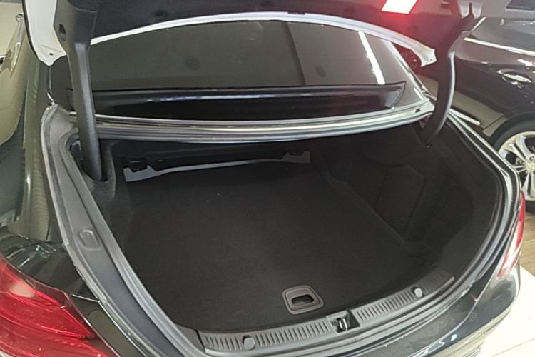 Used Mercedes-Benz E-Class 2016 E 200 L Trunk