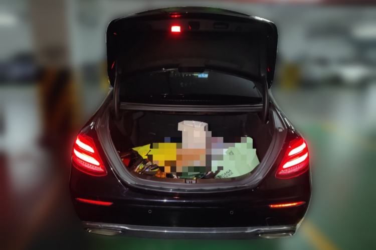 Used Mercedes-Benz E-Class 2016 E 200 L Trunk