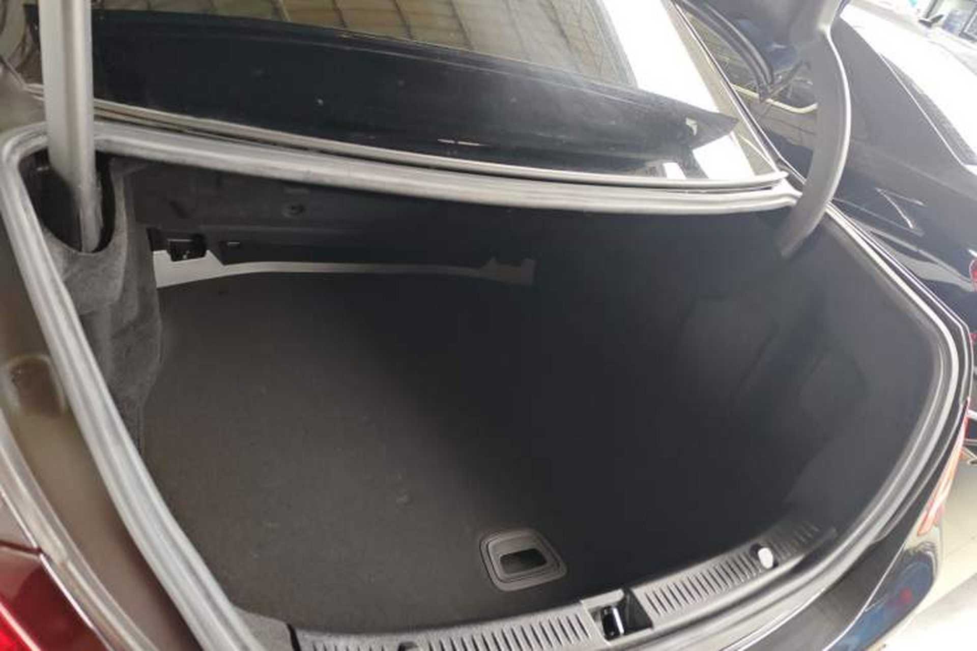 Used Mercedes-Benz E-Class 2016 E 300 L Luxury Model Trunk