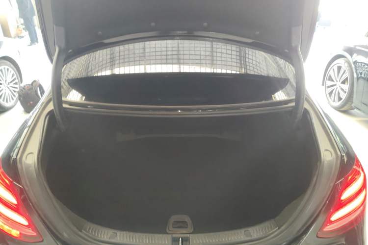Used Mercedes-Benz E-Class 2016 E 300 L Luxury Model Trunk